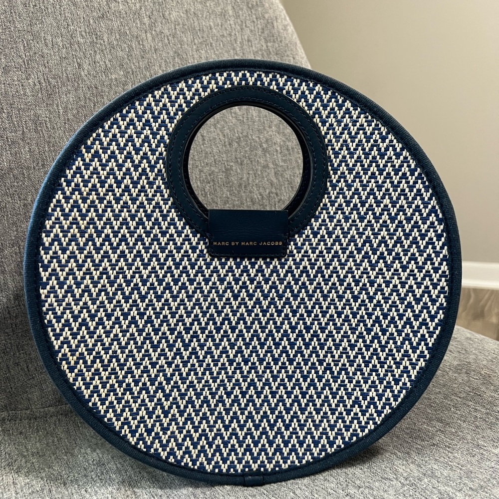 Marc Jacobs Isle de sea straw woven circle crossbody bag